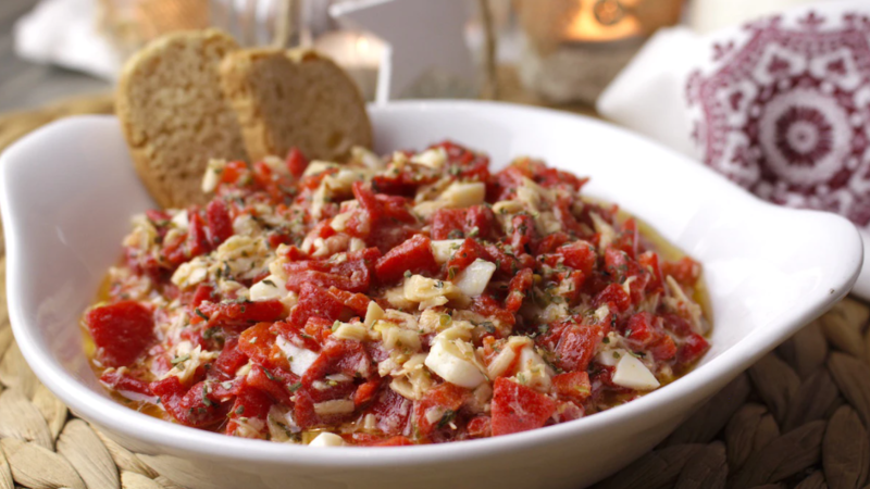 Ensalada de pimientos asados con atún
