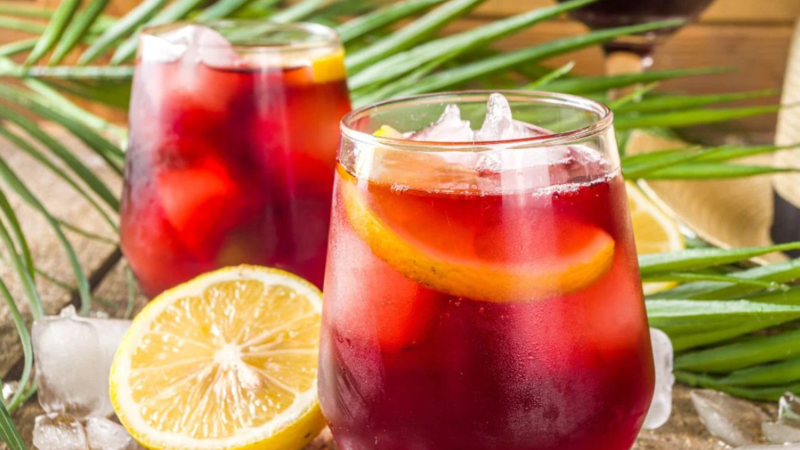 Tinto de verano y blanco de verano